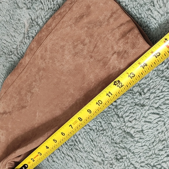 Elegant Brown Suede Jacket - Picture 12 of 16